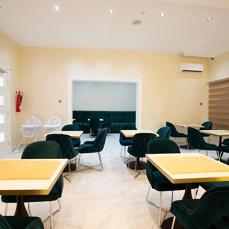 De Manchy Hotels & Suites Ibadan Exteriör bild